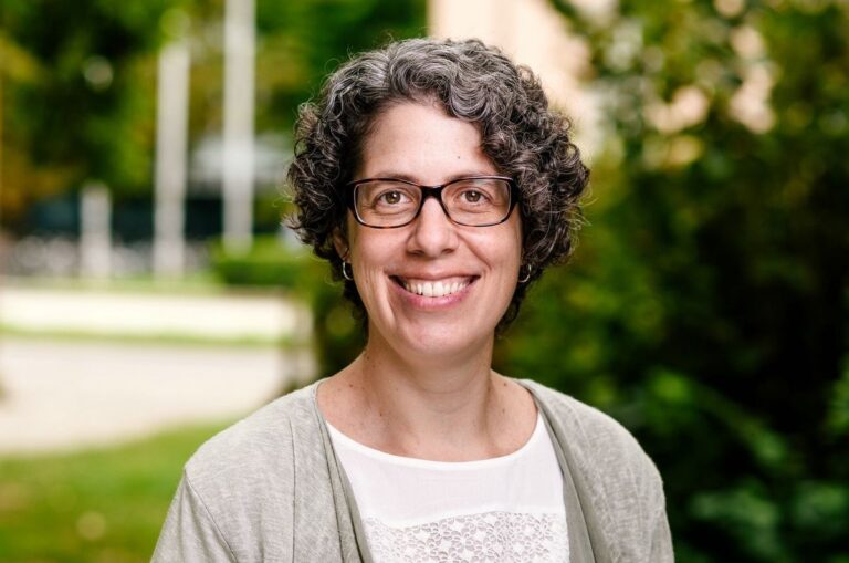 Glaucia Peres da Silva, PhD